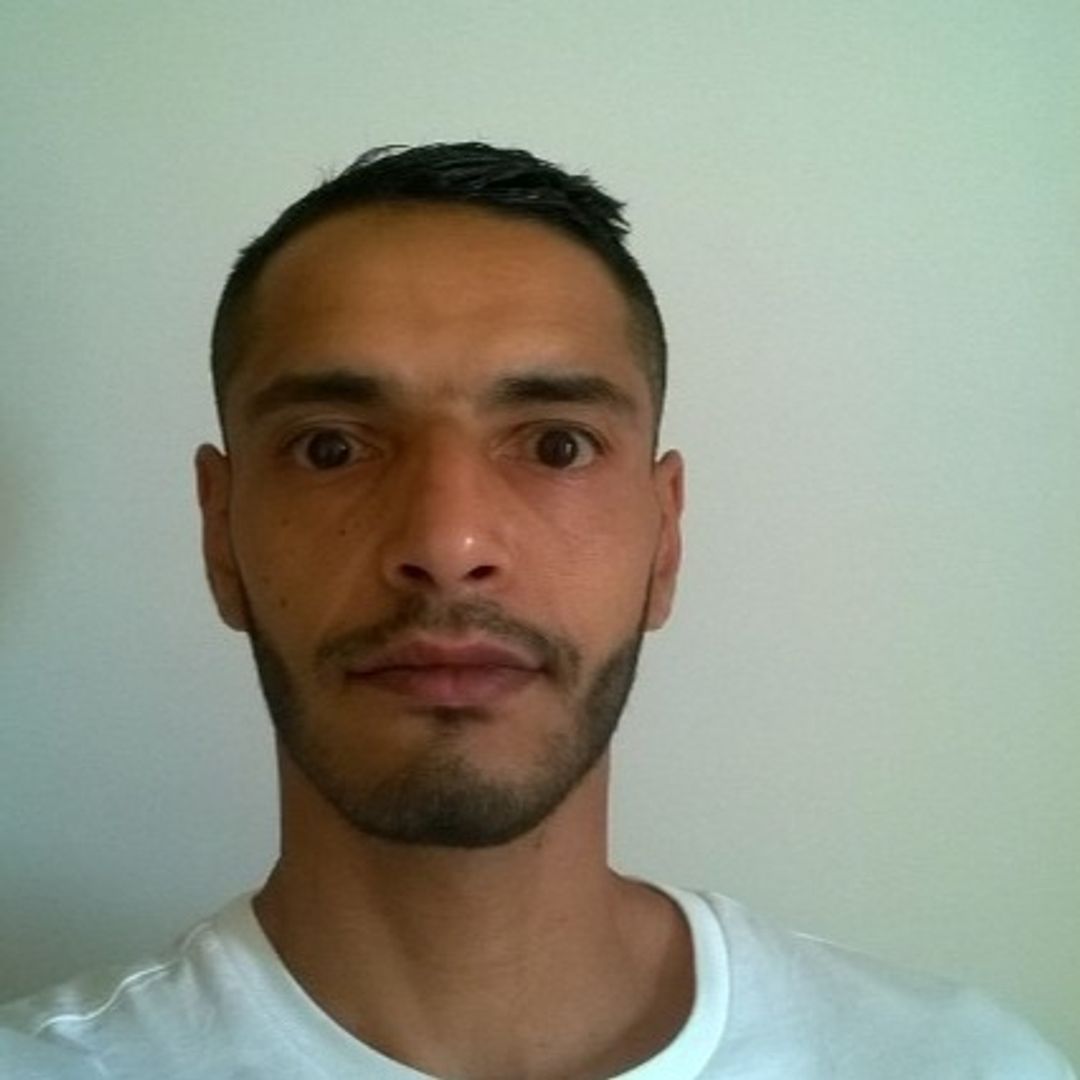 Taufik - Chassagne-Saint-Denis - Doubs | Rencontre